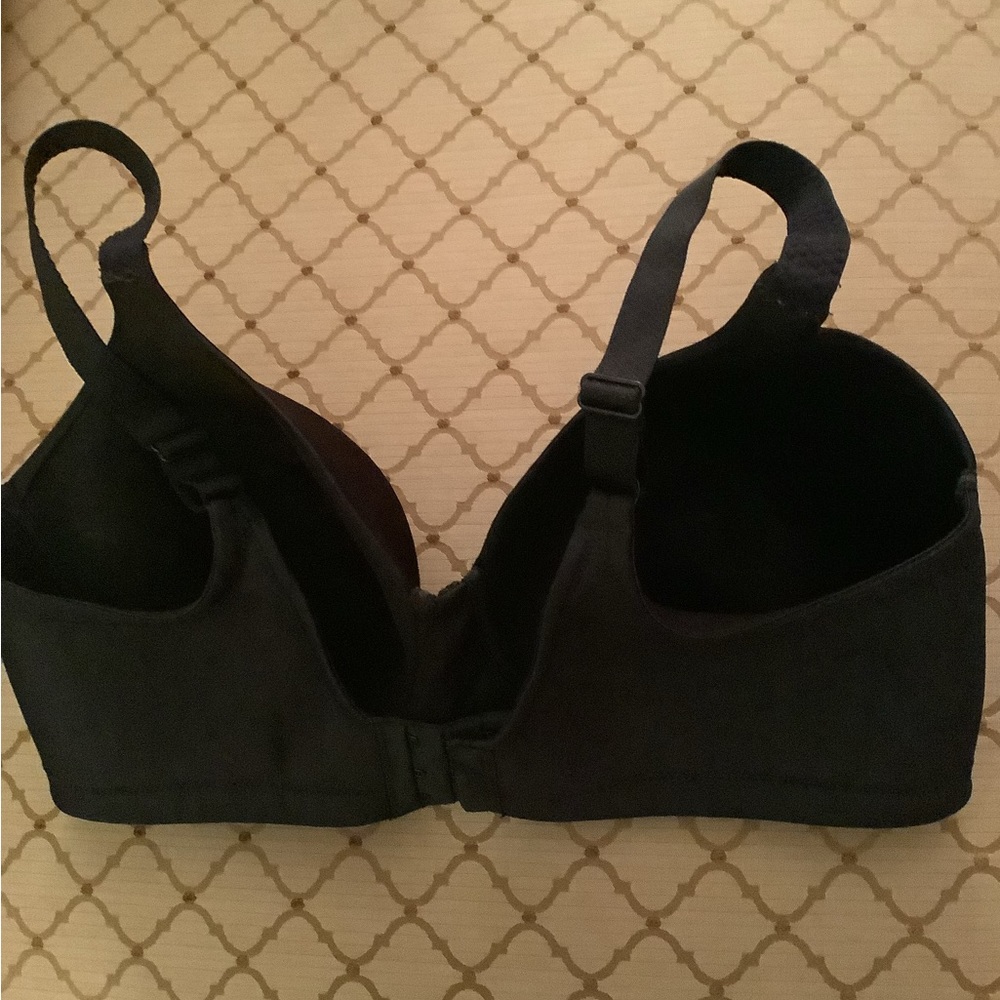 Vanity Fair brassiere full cover no wires black 38D in excellent conditi⦠- Picture 3 of 9